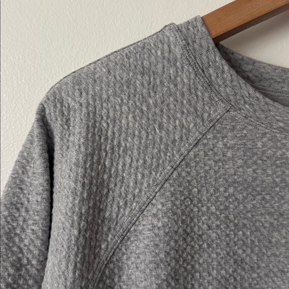 Lululemon 10 Catch A Moment Crew in Heathered Light Grey - Picture 7 of 9
